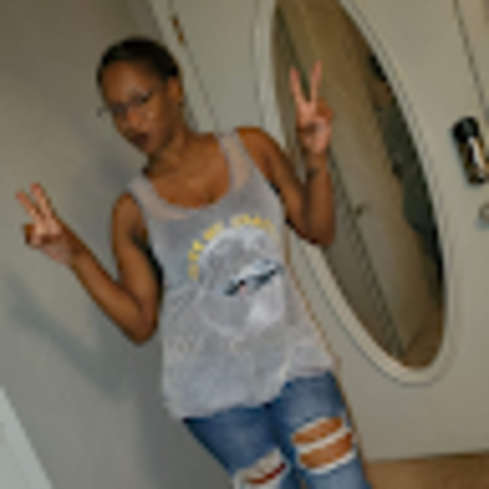 Meet your Posher, Leeann